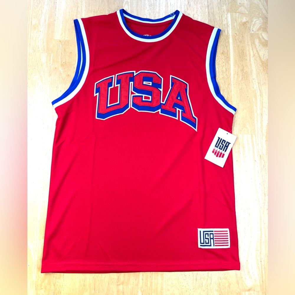 USA Shirt Sleeveless Basketball SoccerJersey Liberty Muscle Embroidered Red Sz M
